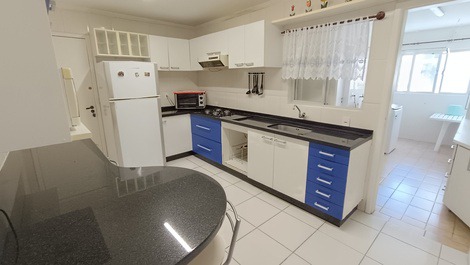 3 Dormitorios com vista do mar 2 vagas de garagem privativas