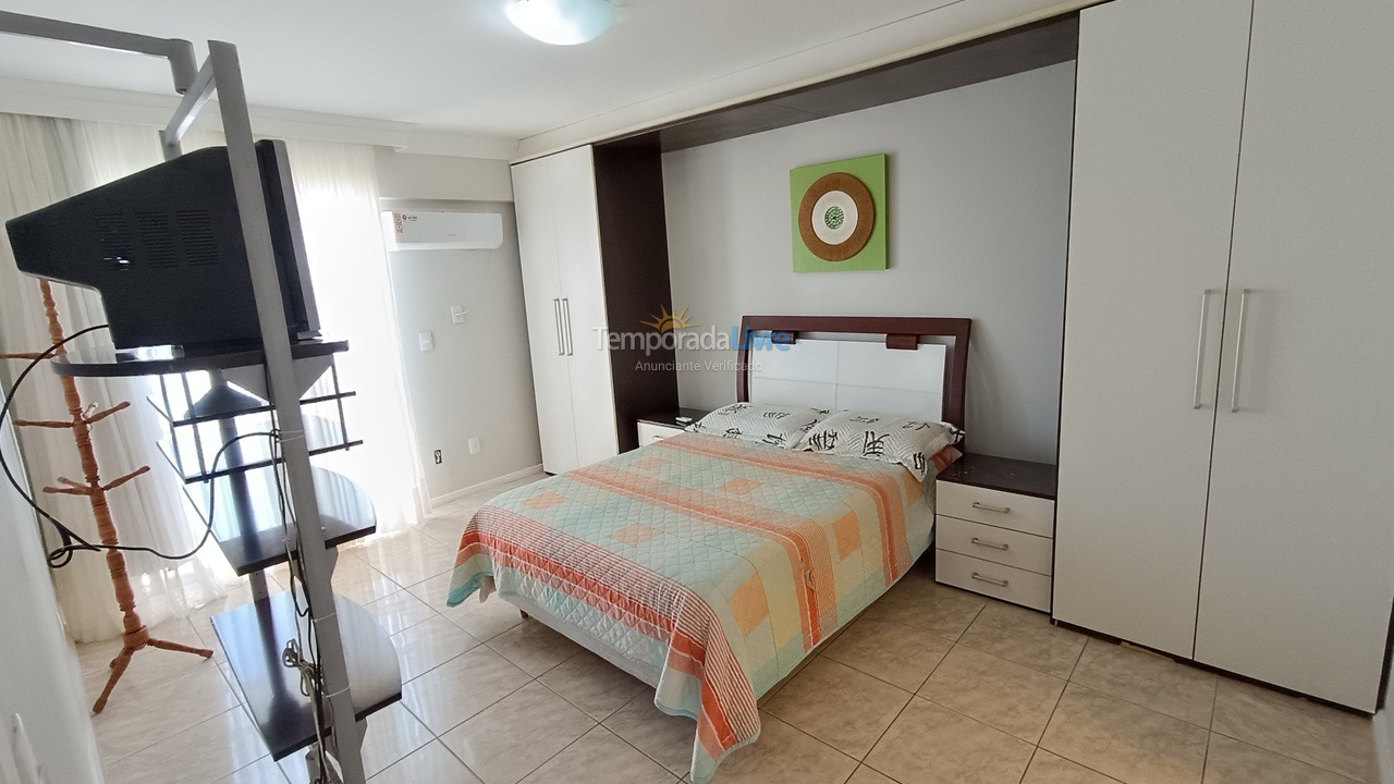 Apartamento para aluguel de temporada em Balneário Camboriú (Praia Central)