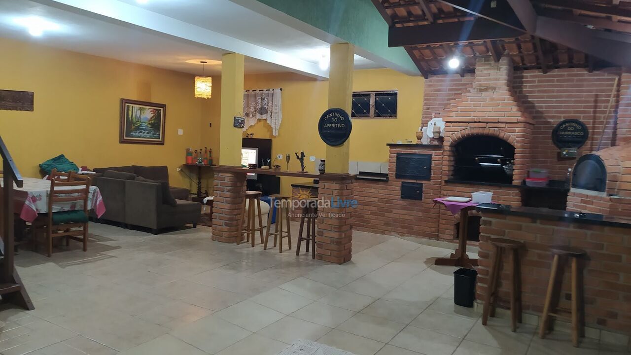 Granja para alquiler de vacaciones em Atibaia (Portão)