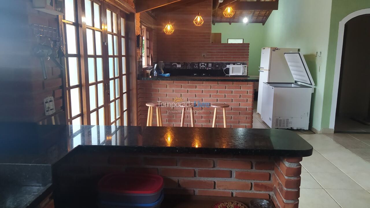 Granja para alquiler de vacaciones em Atibaia (Portão)