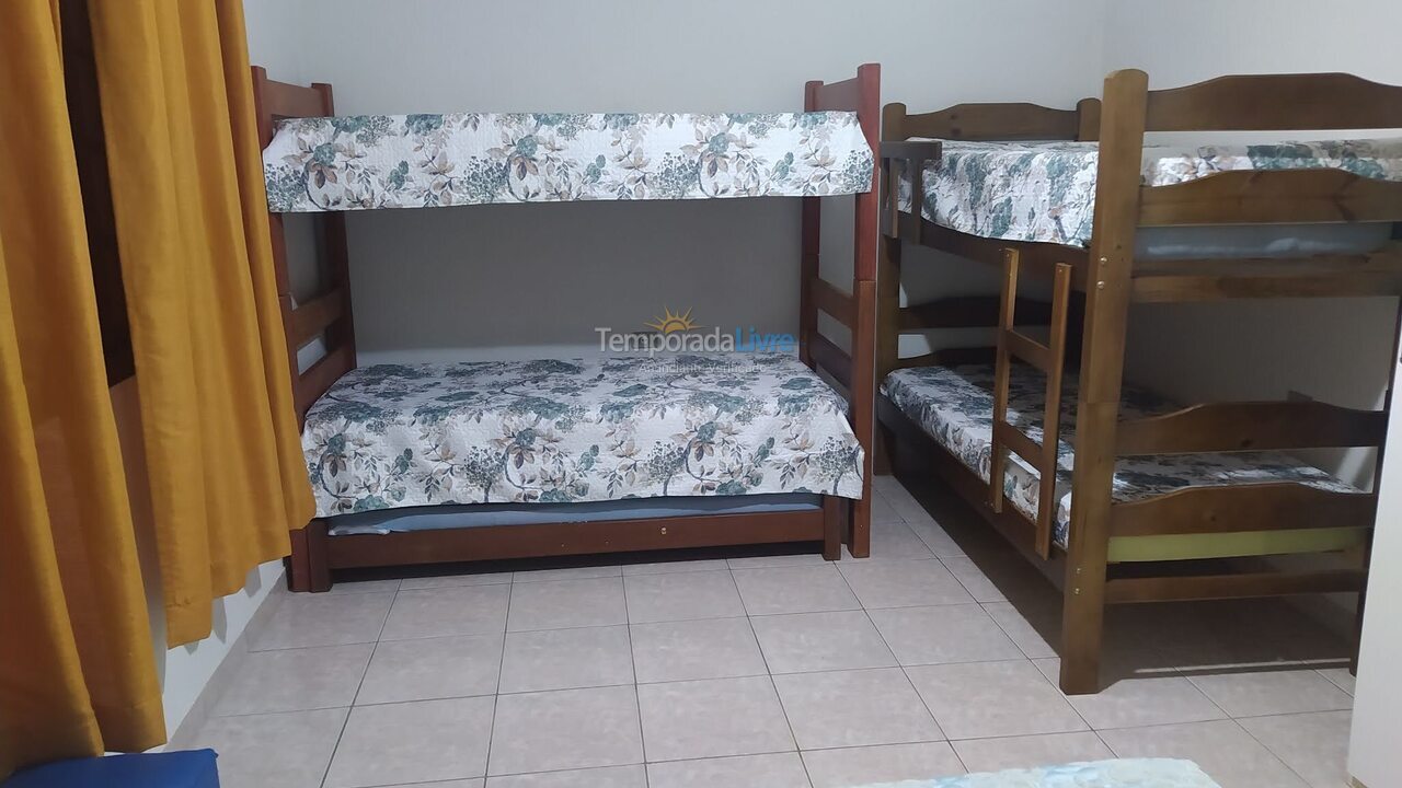 Granja para alquiler de vacaciones em Atibaia (Portão)