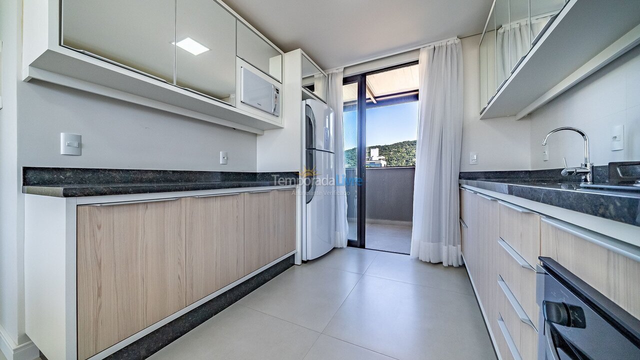 Apartment for vacation rental in Bombinhas (Mariscal)