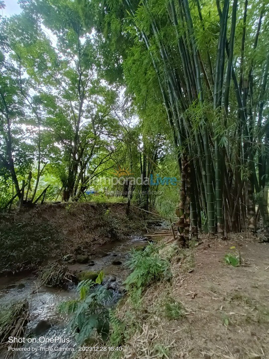 Chácara / sítio para aluguel de temporada em Macaé (Serra da Cruz)