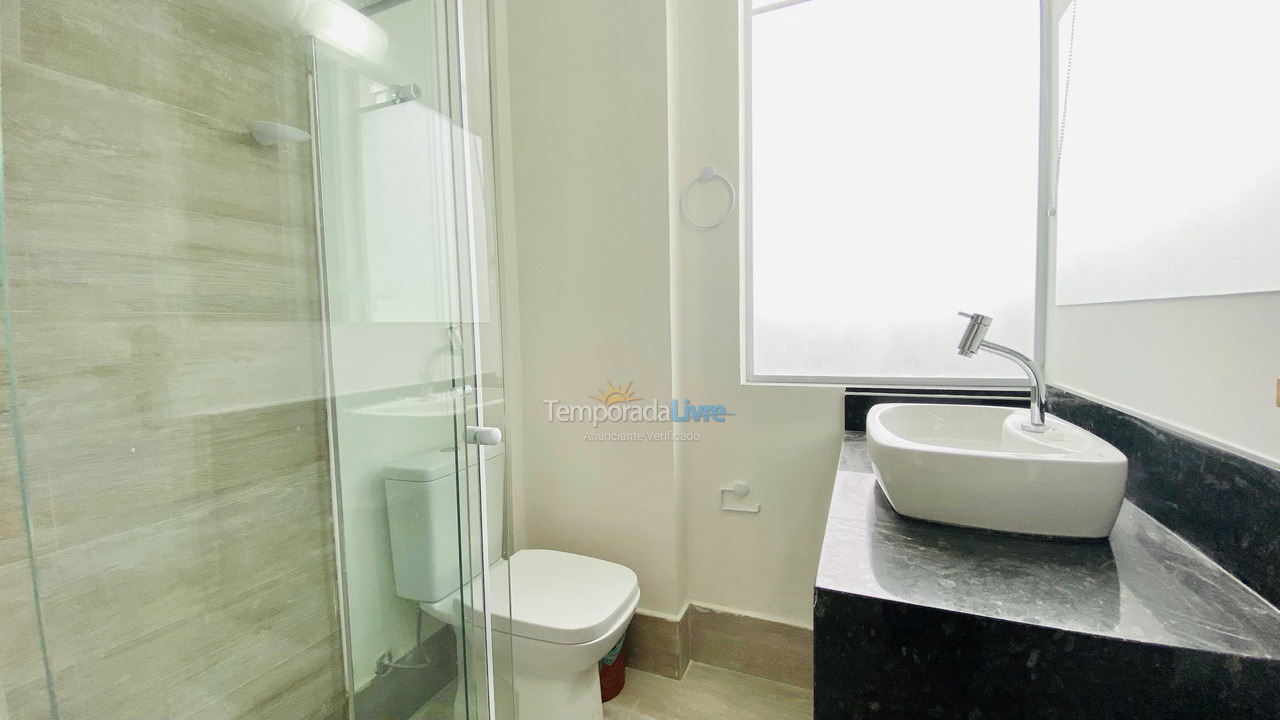 Apartamento para aluguel de temporada em Guarujá (Pitangueiras)