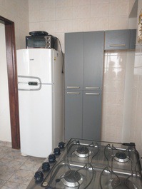 1 dorm Guilhermina. Wifi, aceito pet pequeno porte