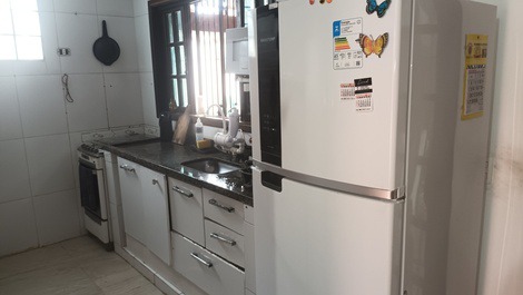 Quiet townhouse in condominium 2.5 blocks from the beach