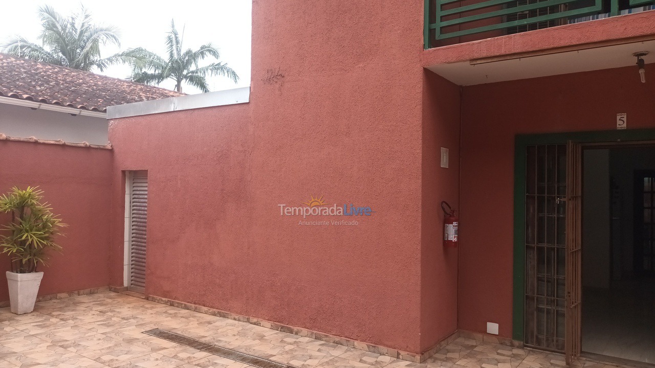 House for vacation rental in Bertioga (Indaiá)