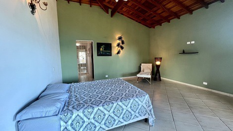 Linda casa com vista espetacular para o mar