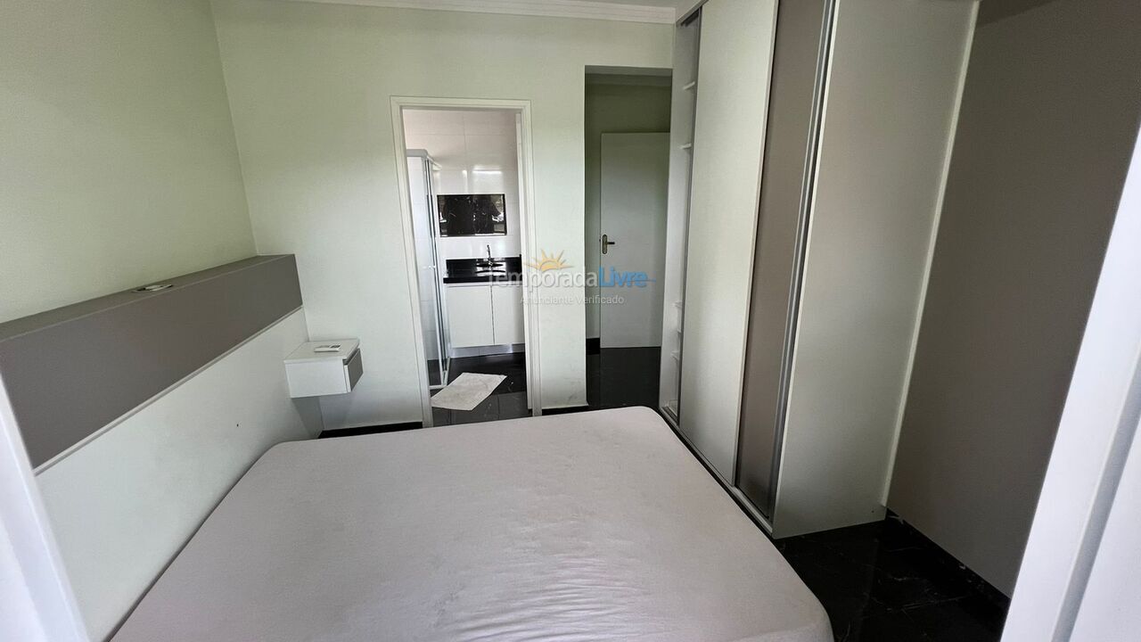 Casa para aluguel de temporada em Guarujá (Jardim Virgínia)