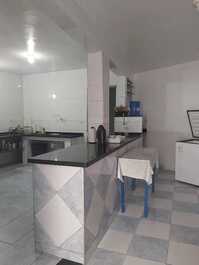 Tropical Inn (UBATUBA). Contact: 12 997677366