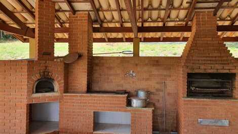 Chácara em Mairiporã–Até 12 pessoas-Agenda aberta para Jan e Fev/26!!!