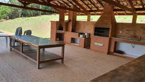 Chácara em Mairiporã–Até 12 pessoas-Agenda aberta para Jan e Fev/26!!!