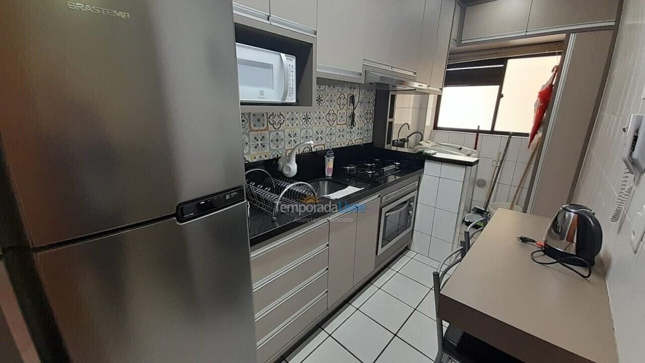 Apartamento para aluguel de temporada em Itapema (Meia Praia)