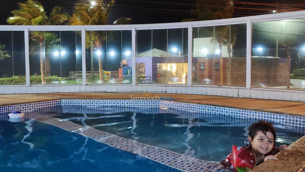 Apartamento para aluguel de temporada em Praia Grande (Praia do Caiçara)