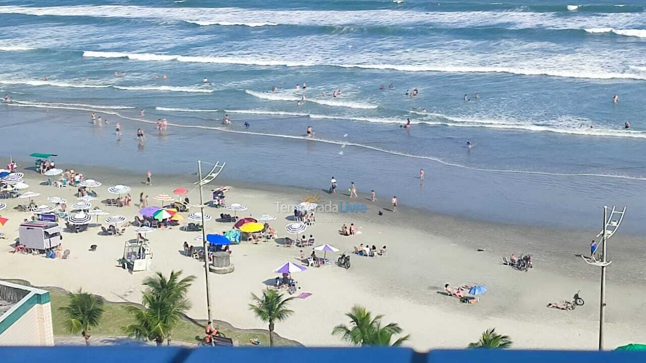 Apartamento para aluguel de temporada em Praia Grande (Praia do Caiçara)
