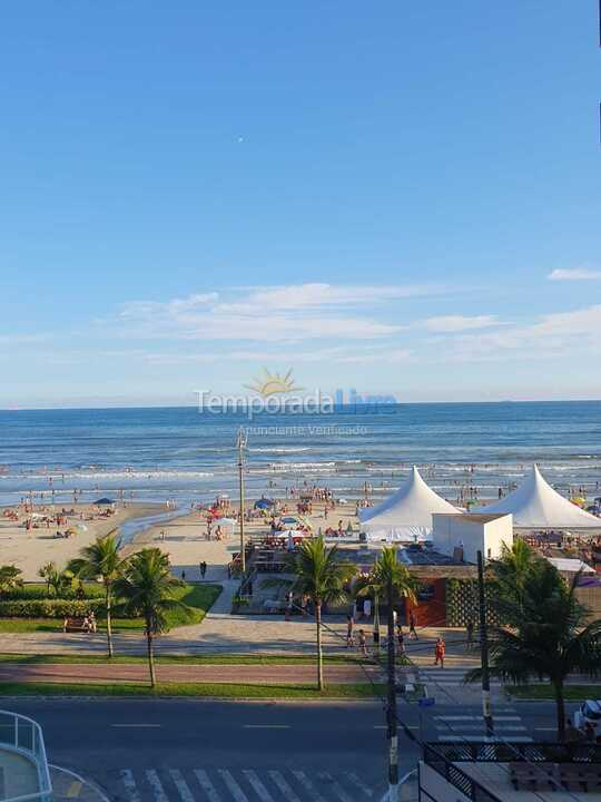 Apartamento para aluguel de temporada em Praia Grande (Praia do Caiçara)
