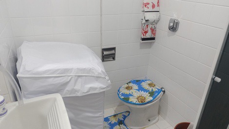 Sala e quarto colado Metrô