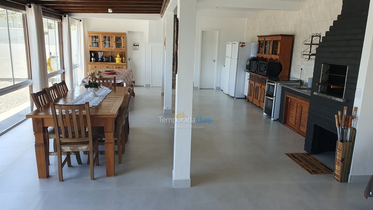 Casa para aluguel de temporada em Palhoça (Praia do Sonho)