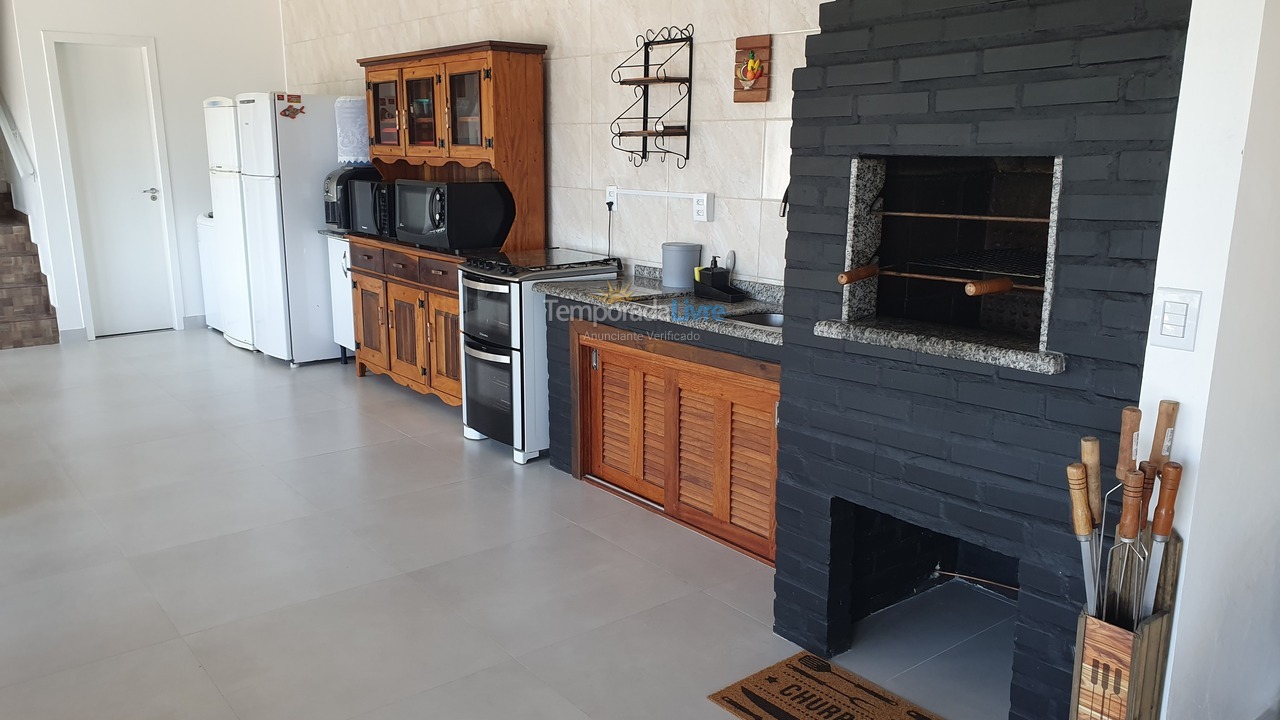 Casa para aluguel de temporada em Palhoça (Praia do Sonho)