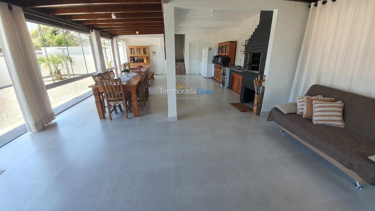Casa para aluguel de temporada em Palhoça (Praia do Sonho)