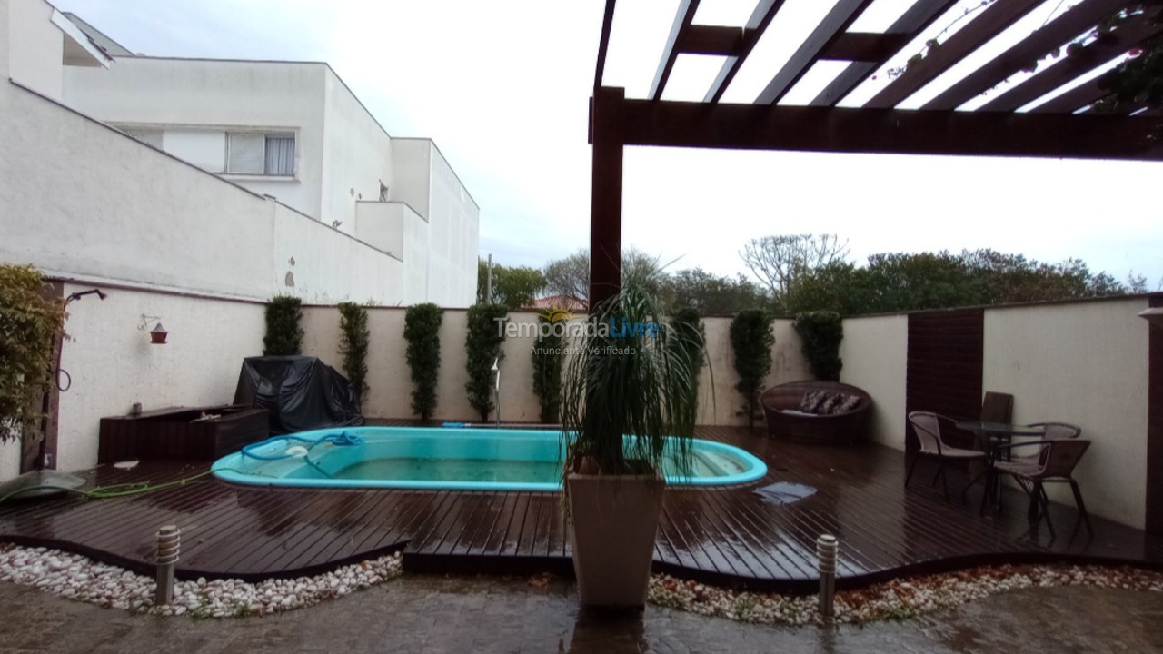 Casa para alquiler de vacaciones em Votorantim (Alphaville Nova Esplanada)