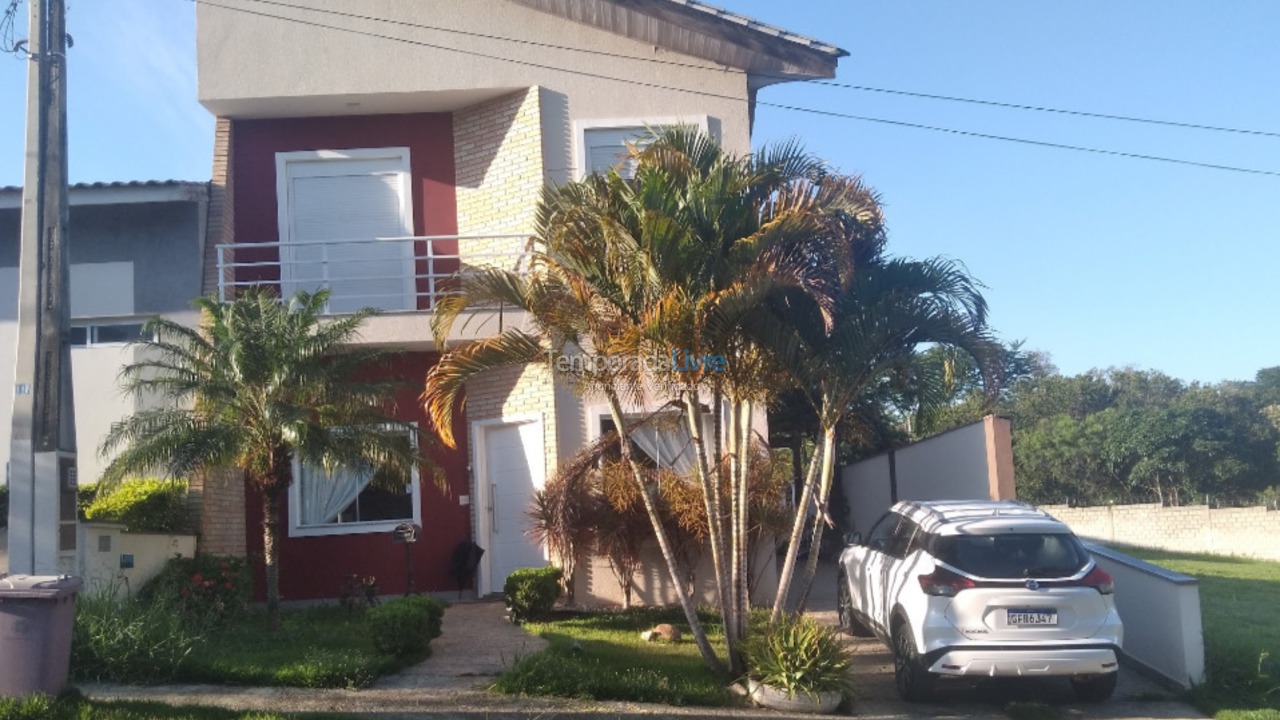Casa para alquiler de vacaciones em Votorantim (Alphaville Nova Esplanada)