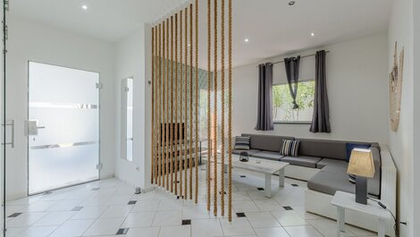 Casa com Piscina em Porto das Dunas by Carpediem