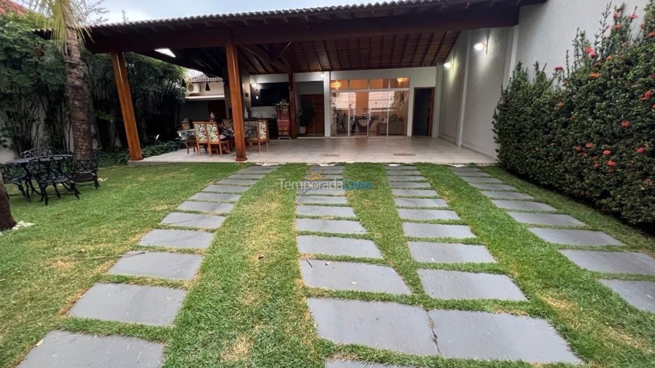 Casa para aluguel de temporada em Matão (Bairo)