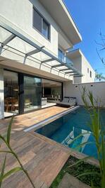 Casa para alugar em São Sebastião - Juquehy