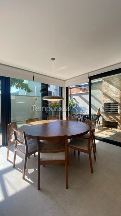 Casa para aluguel de temporada em São Sebastião (Juquehy)