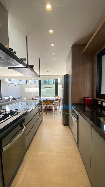 Casa para aluguel de temporada em São Sebastião (Juquehy)