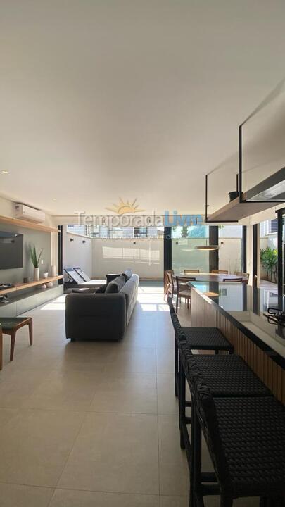 Casa para aluguel de temporada em São Sebastião (Juquehy)