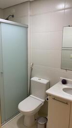 Lindo apartamento 3 dormitorios 1 suite a 150m da praia