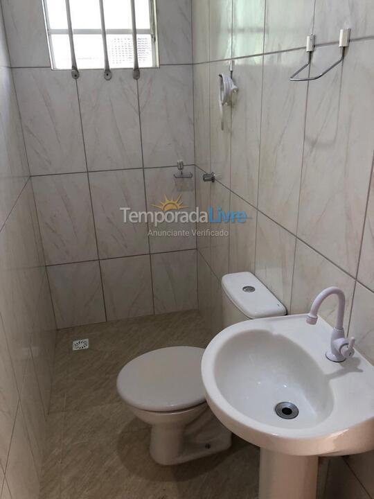 Casa para aluguel de temporada em Guaratuba (Balneário Eliane)