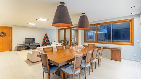 Pé na Areia Mansion in Carneiros by Carpediem