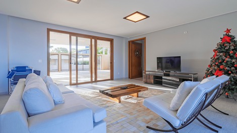 Pé na Areia Mansion in Carneiros by Carpediem