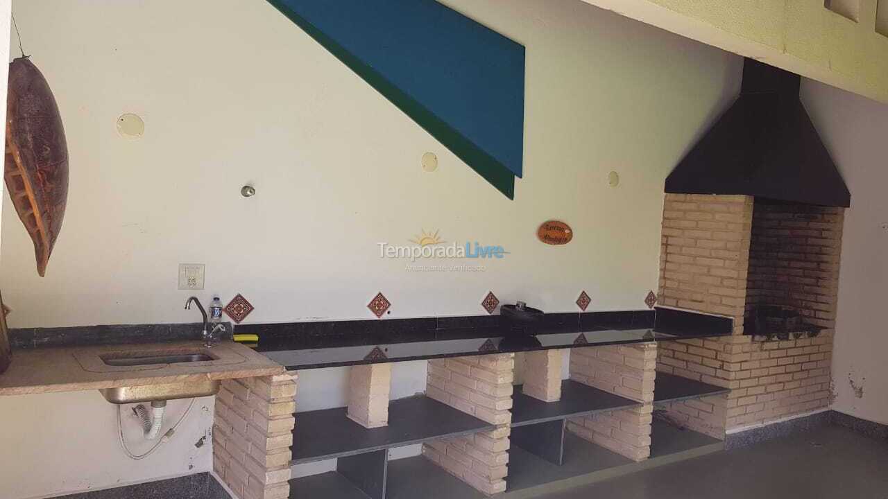 Casa para aluguel de temporada em Ubatuba (Enseada)