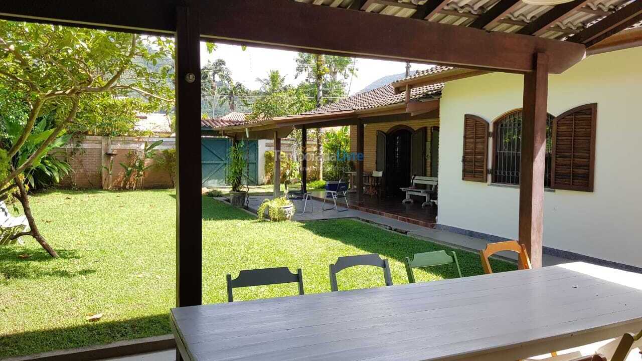 Casa para aluguel de temporada em Ubatuba (Enseada)