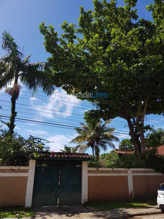 Casa para aluguel de temporada em Ubatuba (Enseada)