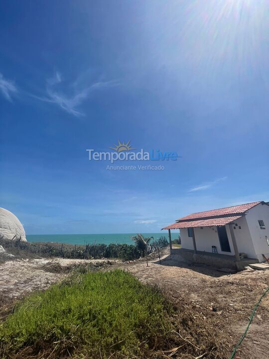 Casa para alquiler de vacaciones em Aracati (Praia de Quixaba Terra da Paixão)