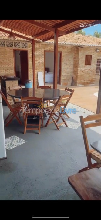 Casa para aluguel de temporada em Beberibe (Praia de Uruau)