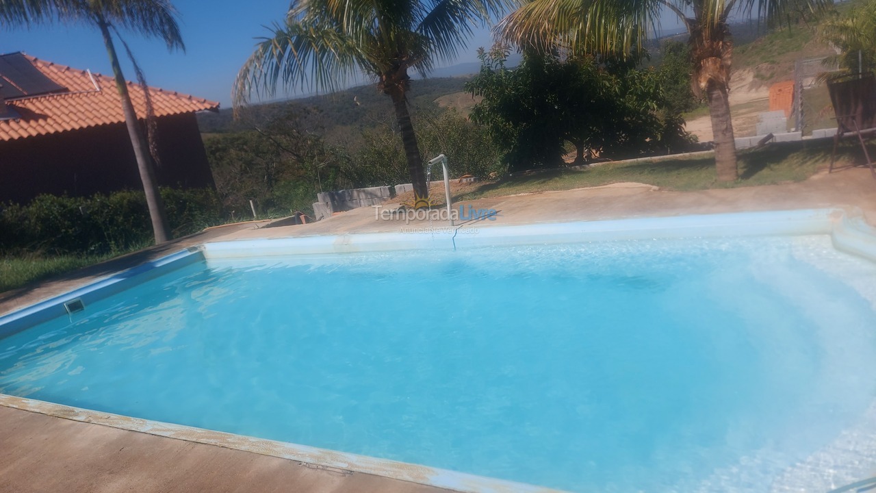 Casa para alquiler de vacaciones em Mairinque (Condomínio São Luiz)