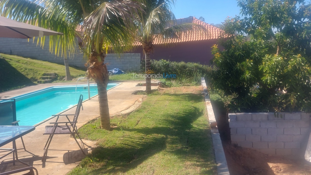 Casa para alquiler de vacaciones em Mairinque (Condomínio São Luiz)