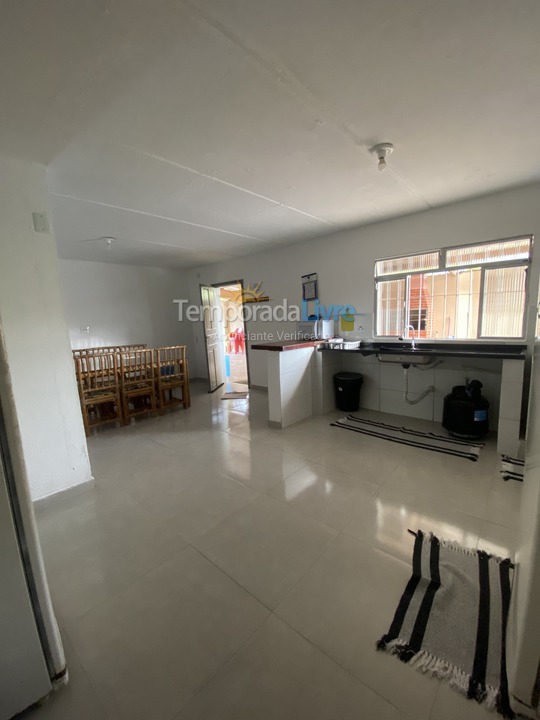 Casa para aluguel de temporada em Guarujá (Enseada)