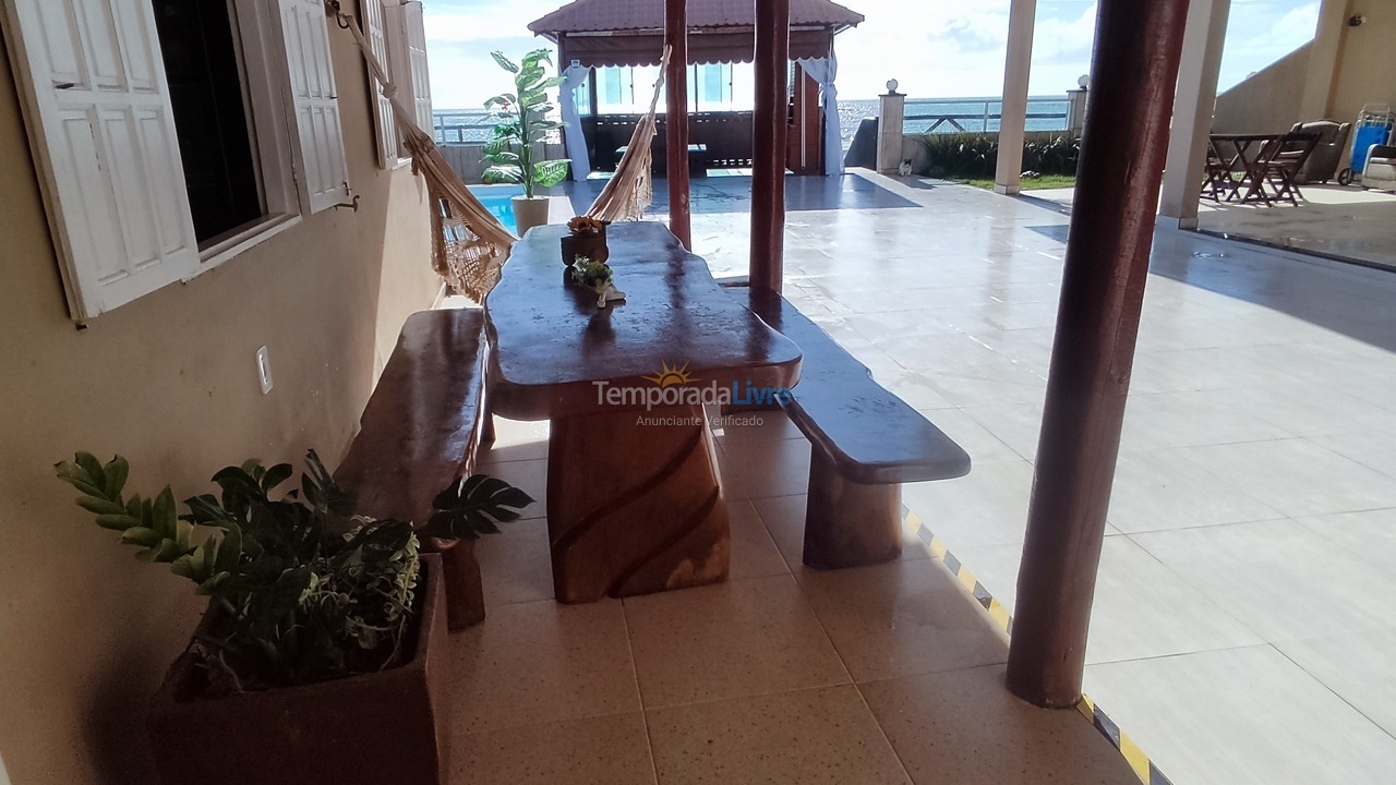 Casa para aluguel de temporada em São Francisco de Itabapoana (Praia de Manguinhos)