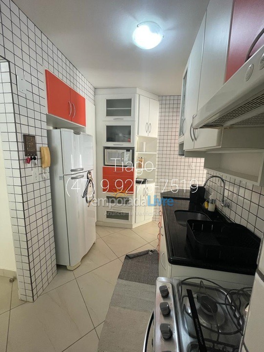 Apartamento para aluguel de temporada em Itapema (Meia Praia)
