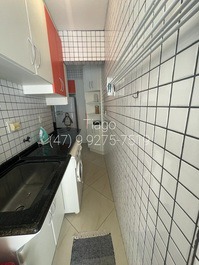 Apto de 2 Quartos em Meia Praia