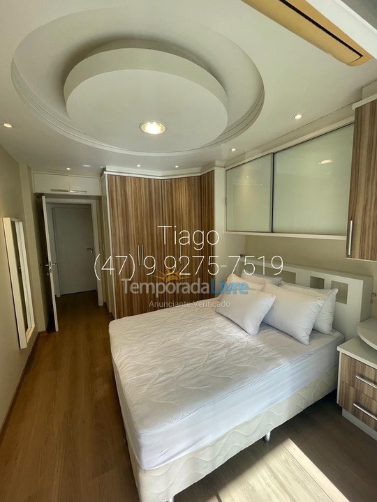 Apartamento para aluguel de temporada em Itapema (Meia Praia)