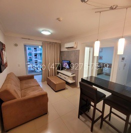 Apto em Bombinhas com Piscina