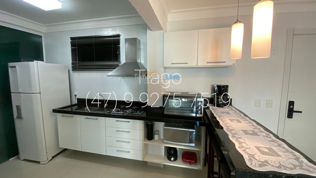 Apartamento para aluguel de temporada em Bombinhas (Praia de Bombas)